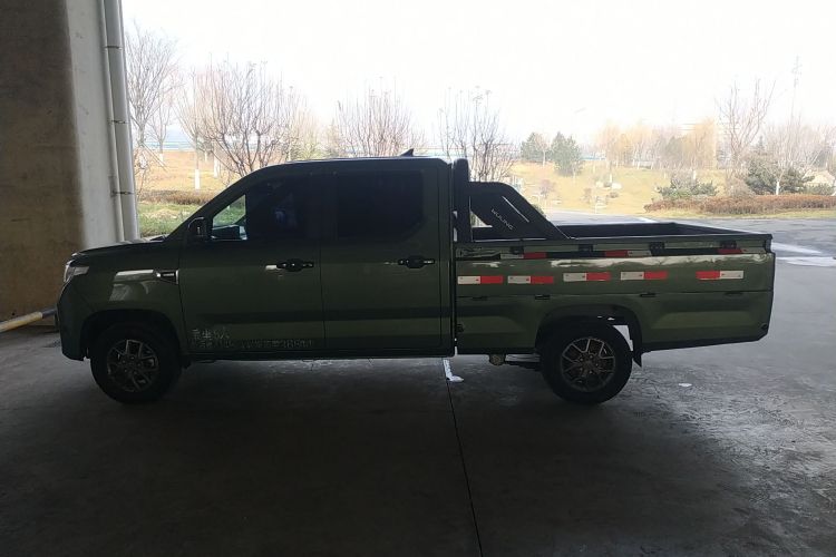 五菱汽车 五菱征途 2021款 1.5L进取型LAR车身外观6003