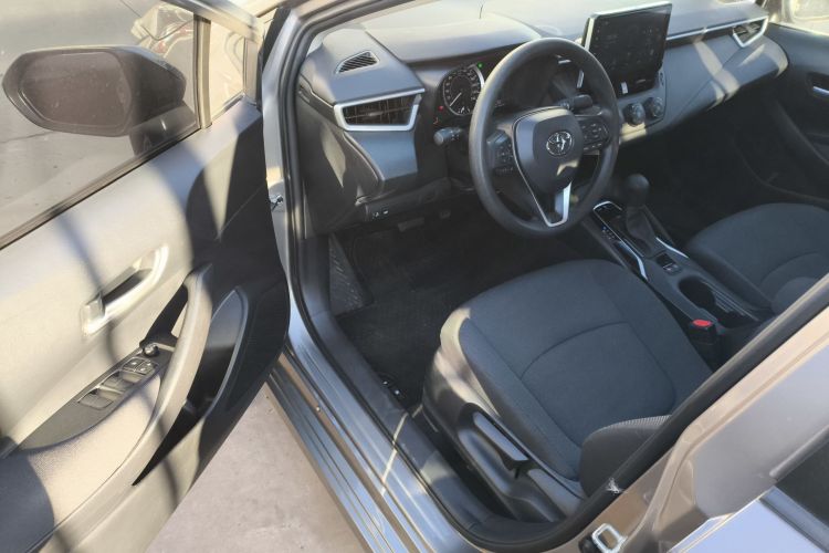 丰田 卡罗拉 2022款 TNGA 1.5L CVT先锋版中控内饰20