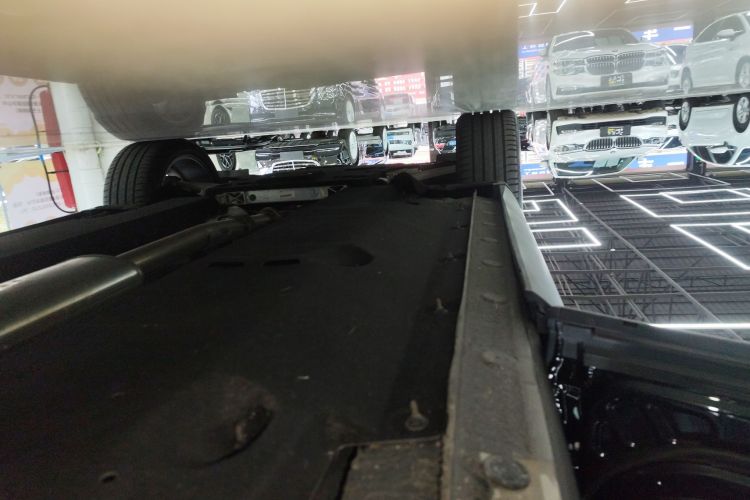 红旗HS5 2022款 改款 2.0T 智联旗领版局部细节9002