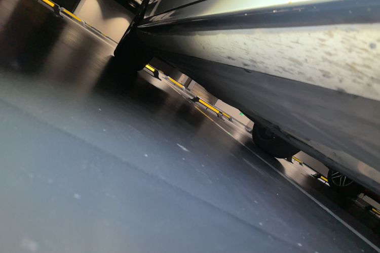 奔驰E级 2017款 E 200 L 运动型 4MATIC局部细节9001