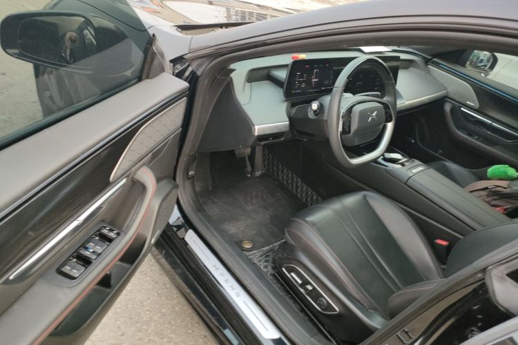 小鹏P7 2022款 562E性能版中控内饰7003