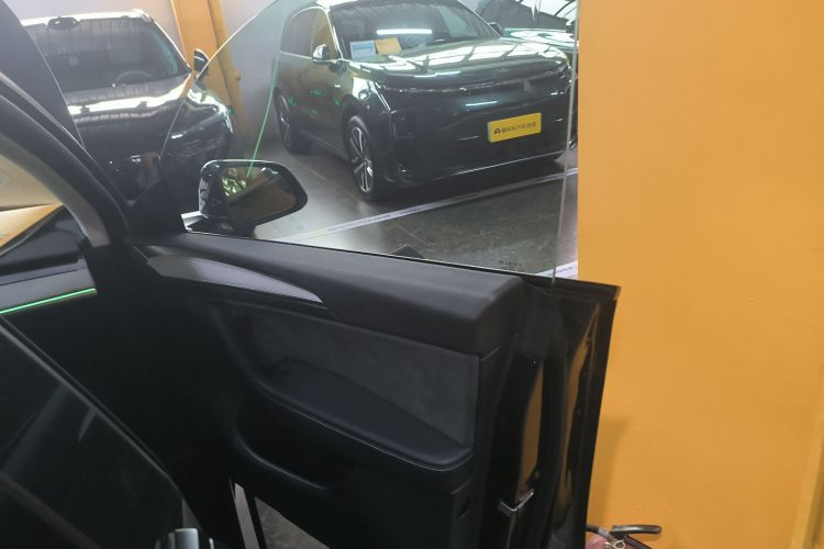 特斯拉 Model Y 2024款 后轮驱动版中控内饰42