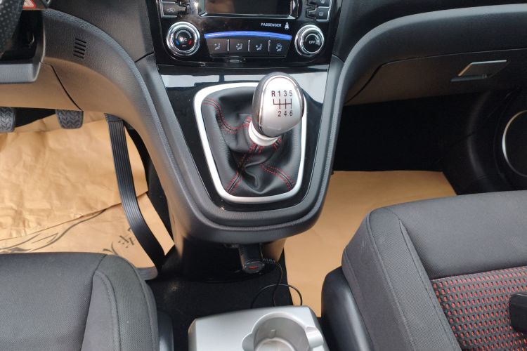 哈弗H6 2016款 升级版 1.5T 手动两驱超值型局部细节18