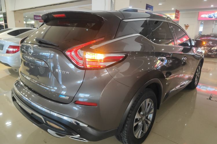 日产 楼兰 2015款 2.5L XE 两驱精英版车身外观7