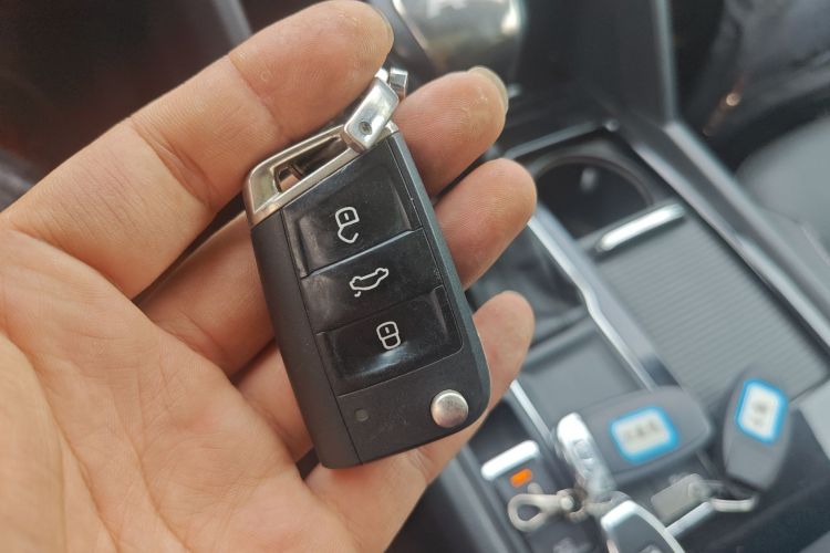 大众 途昂 2019款 330TSI 两驱豪华版 国VI中控内饰11