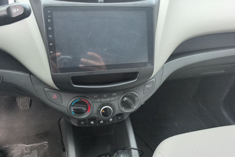 雪佛兰 2015款 赛欧3 1.5L 手动理想天窗版中控内饰16