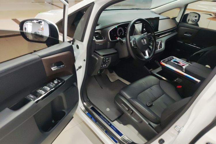 本田 奥德赛 2024款 2.0L e:HEV 锐·耀享版中控内饰20
