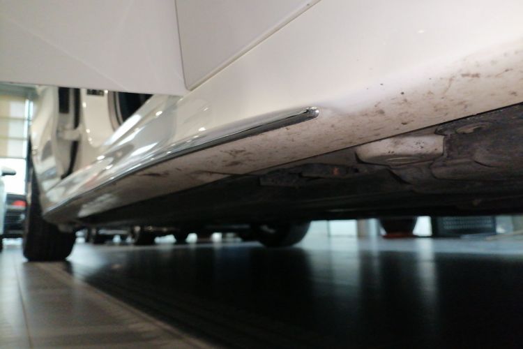 奔驰C级 2022款 C 200 L 运动版局部细节9001