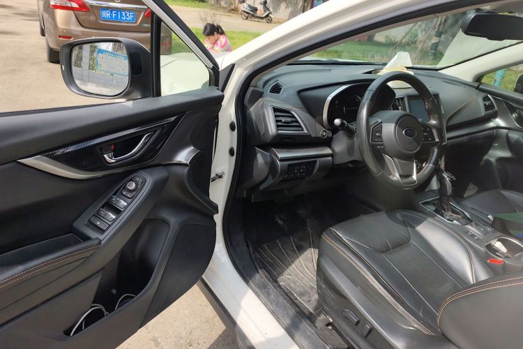 斯巴鲁XV 2019款 2.0i 全驱豪华版EyeSight 国V中控内饰20