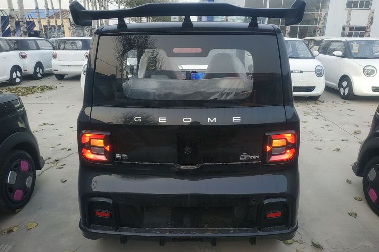 吉利银河 2025款 210km 熊猫卡丁车身外观6004