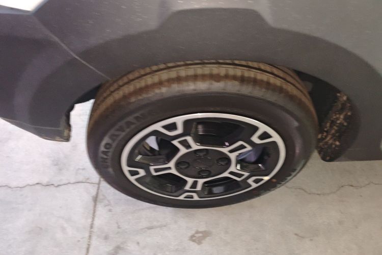 吉利银河 2025款 210km 熊猫骑士车身外观56