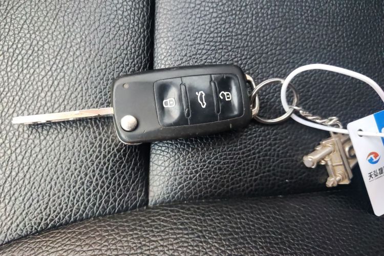 大众 Polo 2014款 1.6L 自动舒适版中控内饰11