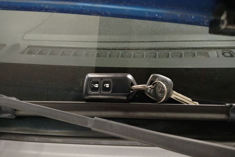 丰田 YARiS L 致炫 2014款 1.3E 自动魅动版中控内饰11