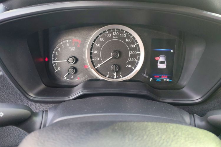 丰田 卡罗拉 2021款 TNGA 1.5L CVT精英版中控内饰14