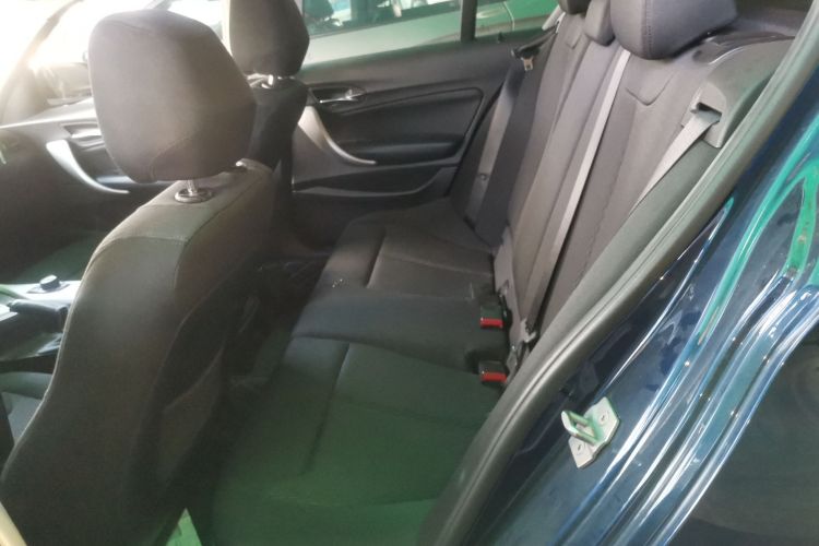 宝马1系(进口) 2018款 118i 领先型中控内饰21