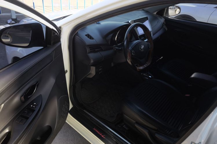 丰田 YARiS L 致炫 2019款 1.5E CVT魅动版 国VI中控内饰20