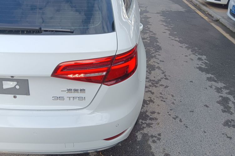 奥迪A3 2020款 Sportback 35 TFSI 进取型 国VI车身外观9