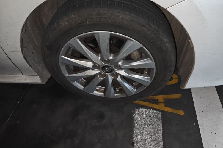 丰田 凯美瑞 2018款 2.0G 豪华版车身外观6007