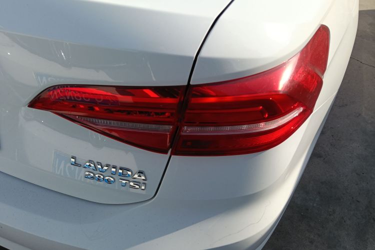 大众 朗逸 2018款 280TSI DSG舒适版 国V车身外观9