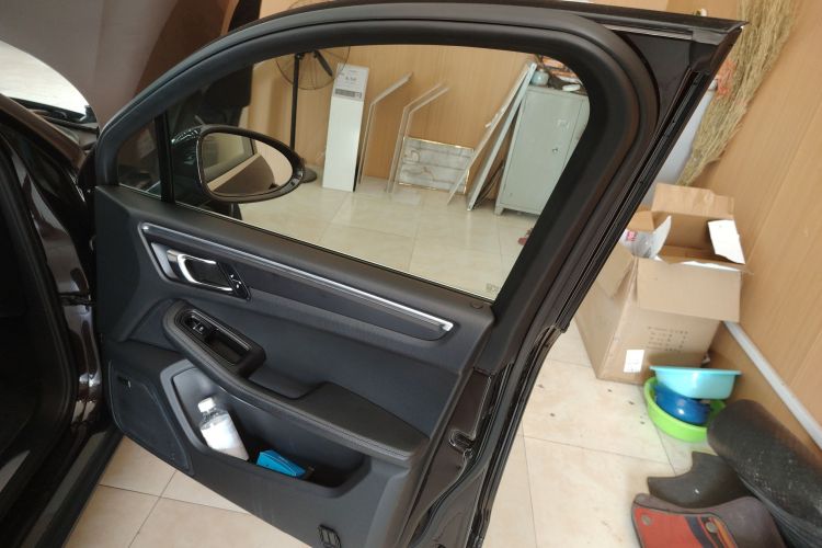 保时捷 2017款  Macan 2.0T中控内饰7005