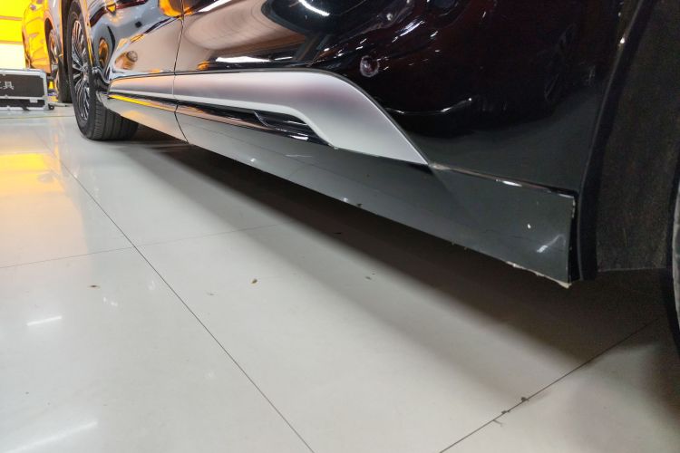 腾势D9 2024款 DM-i 1050 尊享型局部细节9002