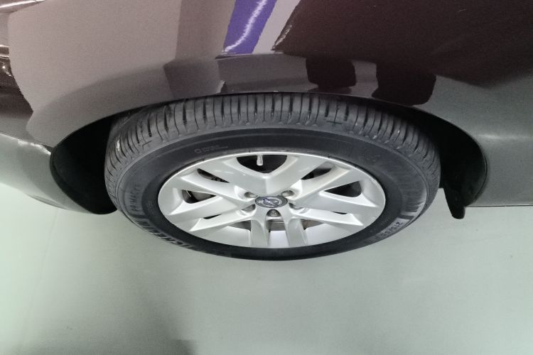 沃尔沃S60 2018款 S60L T3 智进版车身外观6007