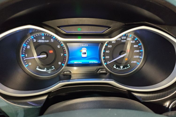 吉利汽车 帝豪 2017款 三厢百万款 1.5L 手动向上互联版中控内饰14