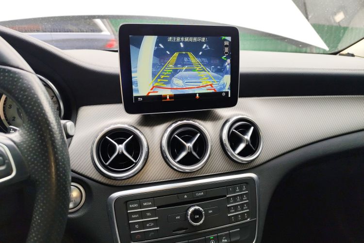 奔驰GLA 2016款 GLA 200 时尚型局部细节16