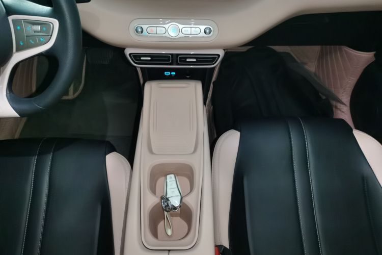 比亚迪 海鸥 2025款 智驾版 305km 活力版中控内饰18