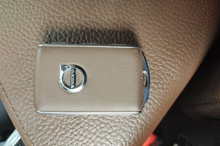 沃尔沃XC60 2020款 T5 四驱智远豪华版中控内饰7001