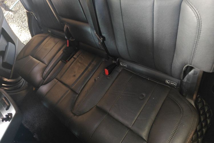 路虎 发现 2019款 3.0 SC V6 SE中控内饰21