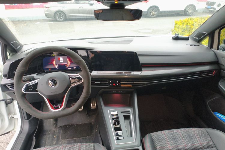 大众 高尔夫GTI 2023款 380TSI DSG GTI中控内饰12