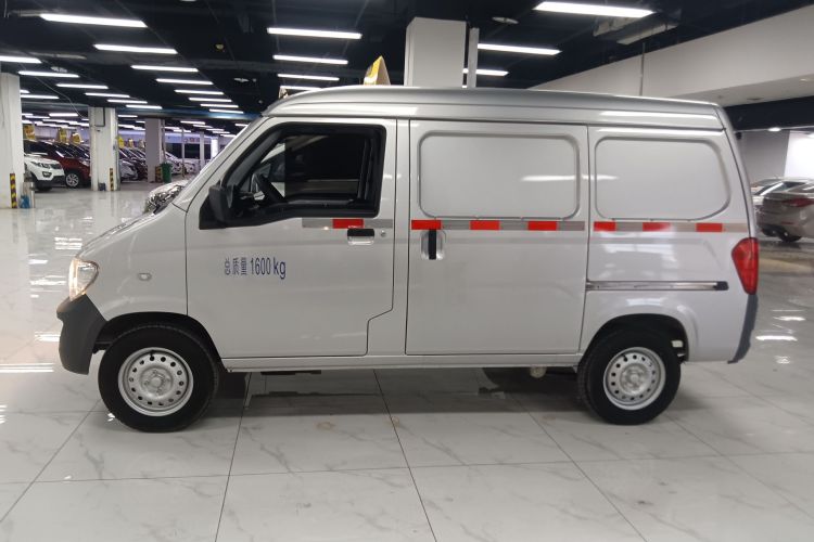 五菱汽车 五菱之光 2023款 1.5L 实用型封窗版 2座车身外观6003