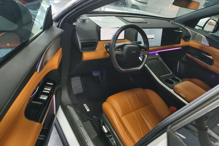 小鹏G9 2024款 702 Pro中控内饰7003