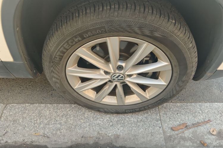 大众 途观 2016款 280TSI 自动两驱丝绸之路风尚版车身外观10