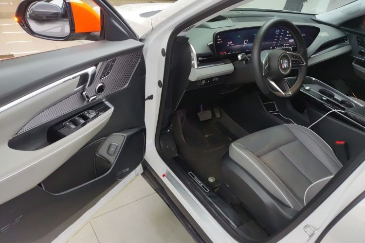 别克E5 2023款 臻享标准续航版中控内饰20