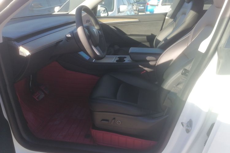 特斯拉 Model Y 2022款 改款 长续航全轮驱动版局部细节19