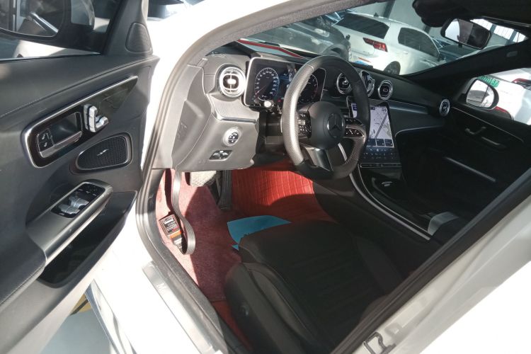 奔驰C级 2023款 C 260 L 运动版中控内饰20