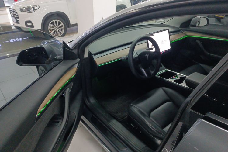 特斯拉 Model 3 2021款 标准续航后驱升级版中控内饰20