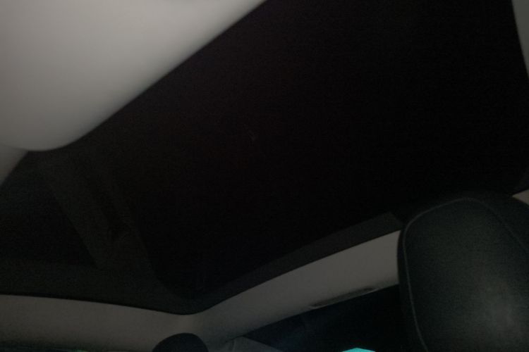 特斯拉 Model 3 2021款 标准续航后驱升级版局部细节22