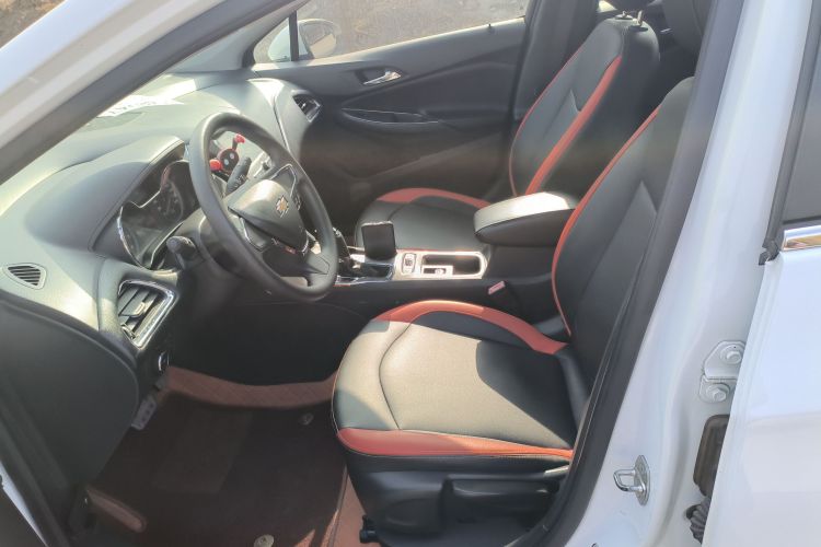 雪佛兰 科鲁兹 2017款 1.5L 自动先锋天窗版中控内饰19