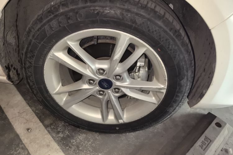 福特 福睿斯 2019款 改款 1.5L 自动悦享型 国VI车身外观10