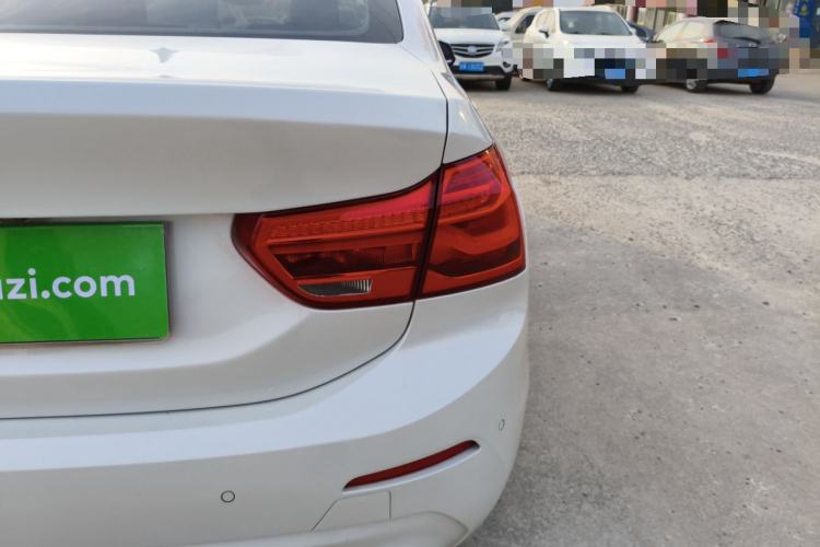 宝马1系 2020款 120i 时尚型车身外观6006