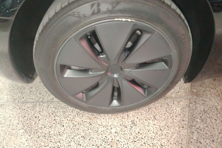 特斯拉 Model 3 2025款 后轮驱动版车身外观6003