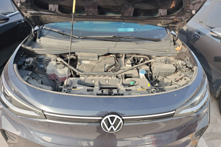 大众 ID.4 CROZZ 2024款 纯享限量版机舱底盘24