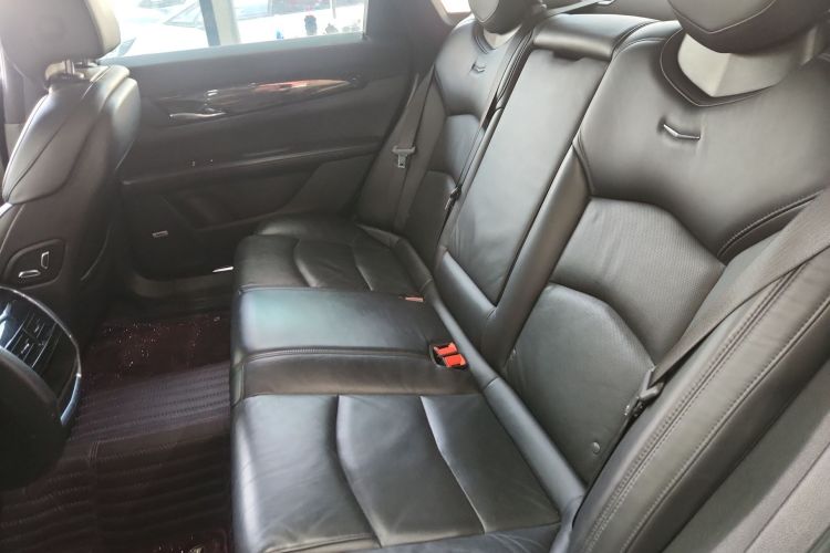 凯迪拉克CT6 2019款 28T 豪华型中控内饰21