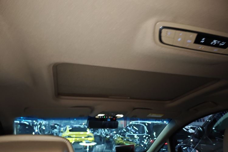 别克GL8 2020款 ES陆尊 653T 尊享型中控内饰22