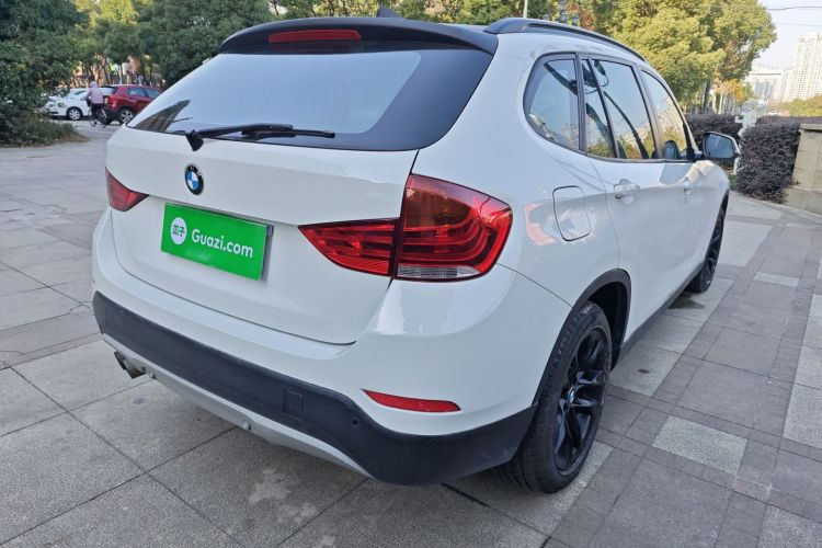 宝马X1 2014款 sDrive18i 领先型车身外观7