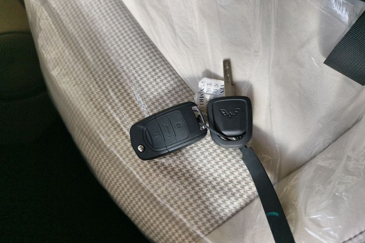 五菱汽车 宏光MINIEV 2025款 四门版 进阶款中控内饰11