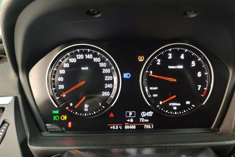 宝马1系 2018款 118i 运动型局部细节14